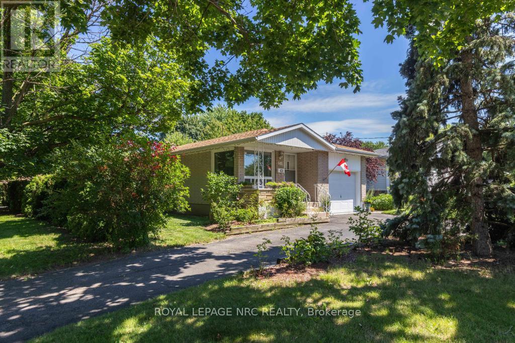 542 Lake Street, St. Catharines, Ontario  L2N 4H8 - Photo 2 - X13688906
