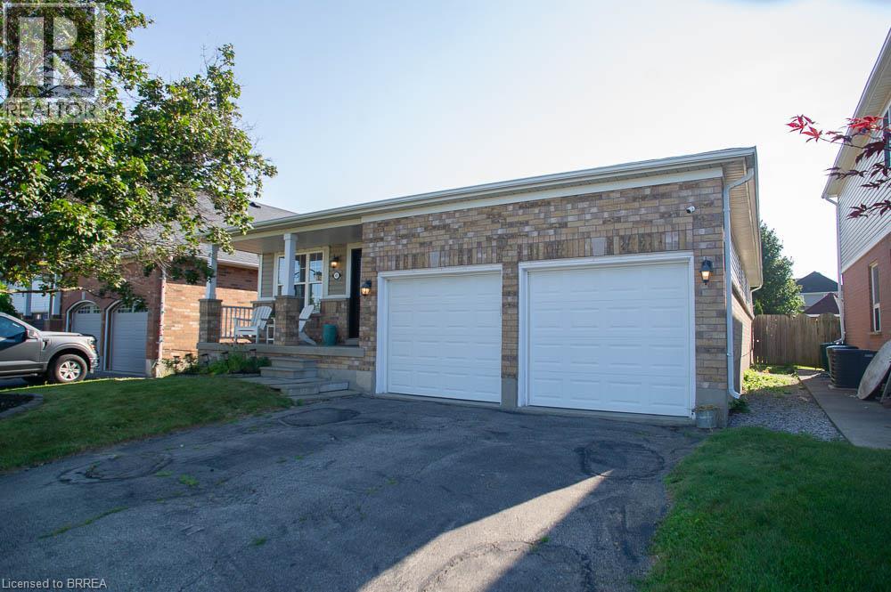 48 Lovell Crescent, Brantford, Ontario  N3T 6P3 - Photo 3 - 40856676