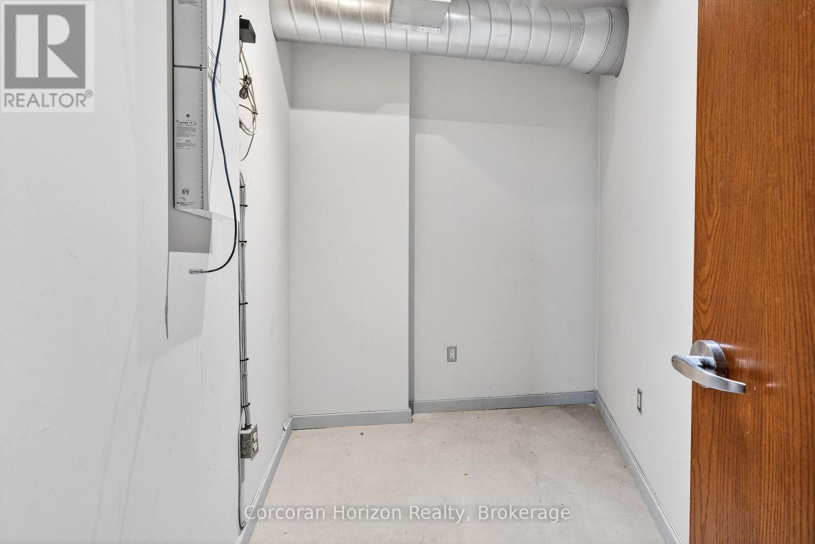 Upper Floor Units - 435 York Boulevard, Hamilton, Ontario  L8R 3K3 - Photo 28 - X13688904