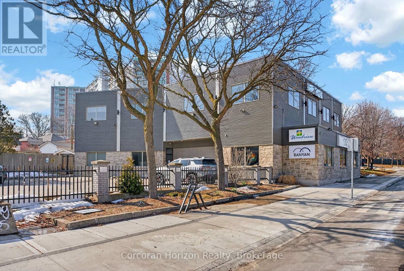 Upper Floor Units - 435 York Boulevard, Hamilton, Ontario  L8R 3K3 - Photo 34 - X13688904