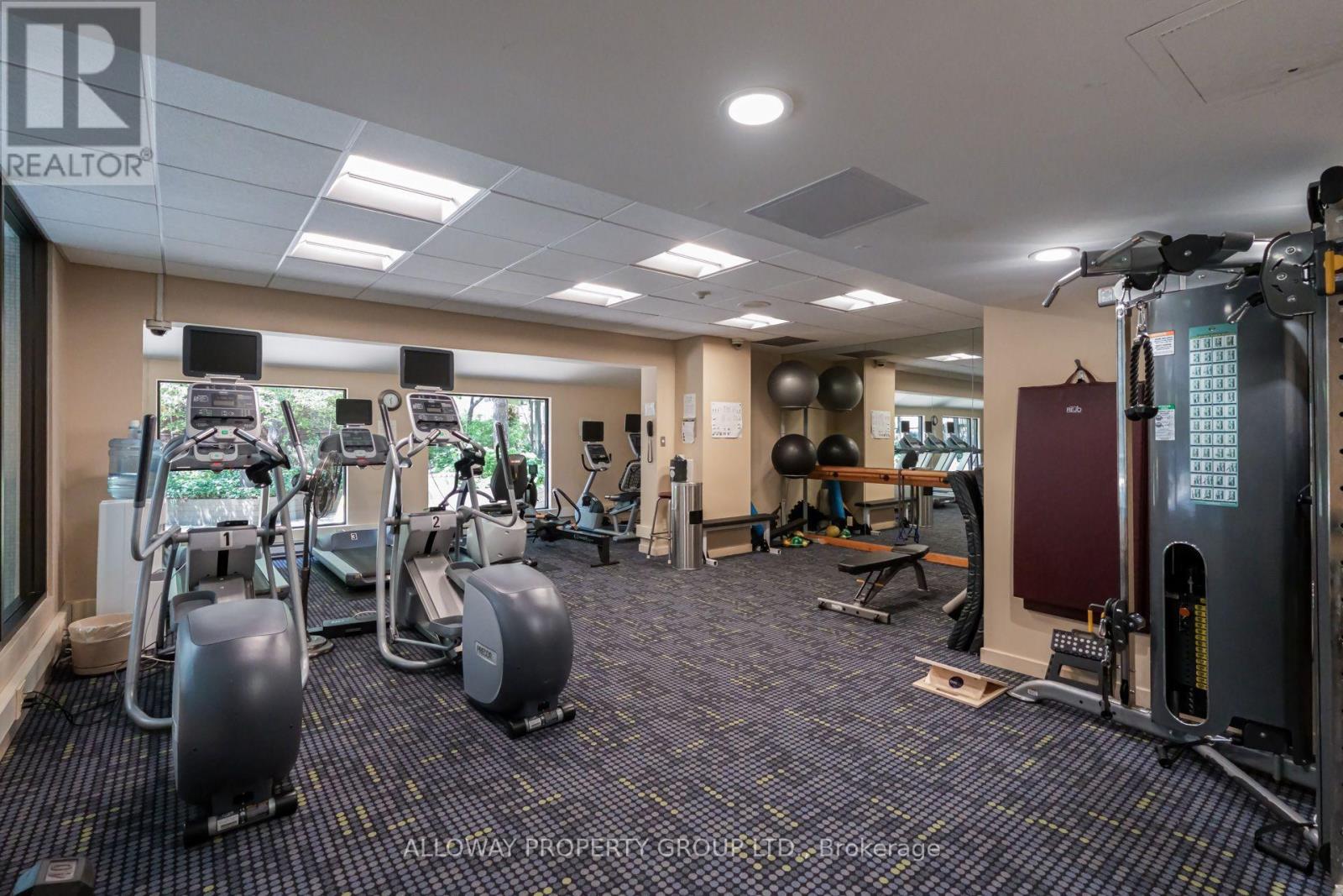 1305 - 1166 Bay Street, Toronto, Ontario  M5S 2X8 - Photo 31 - C13688776