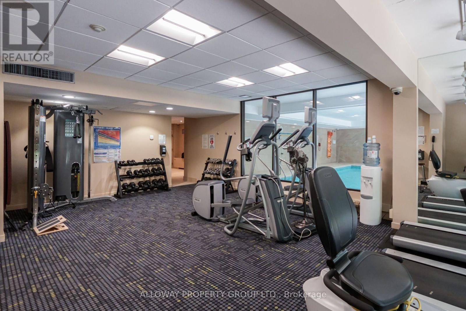 1305 - 1166 Bay Street, Toronto, Ontario  M5S 2X8 - Photo 32 - C13688776