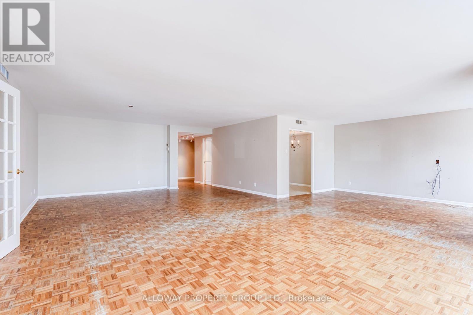 1305 - 1166 Bay Street, Toronto, Ontario  M5S 2X8 - Photo 6 - C13688776