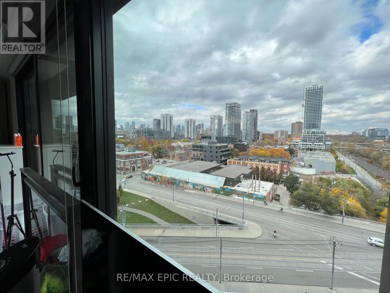 1003 - 51 Trolley Crescent, Toronto, Ontario  M5A 0E9 - Photo 7 - C13688796