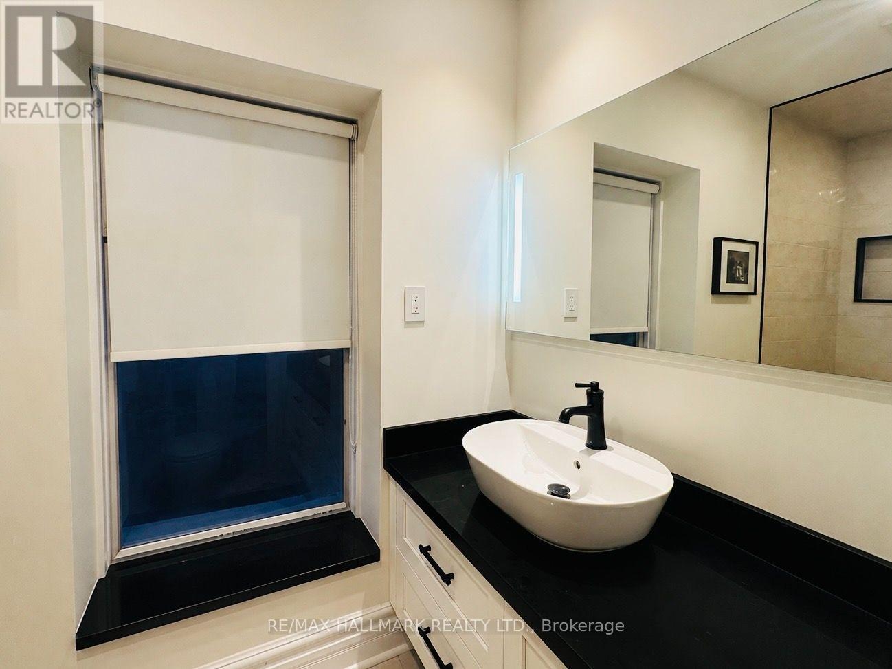 2 - 7 Bernard Avenue, Toronto, Ontario  M5R 1R3 - Photo 18 - C13688968
