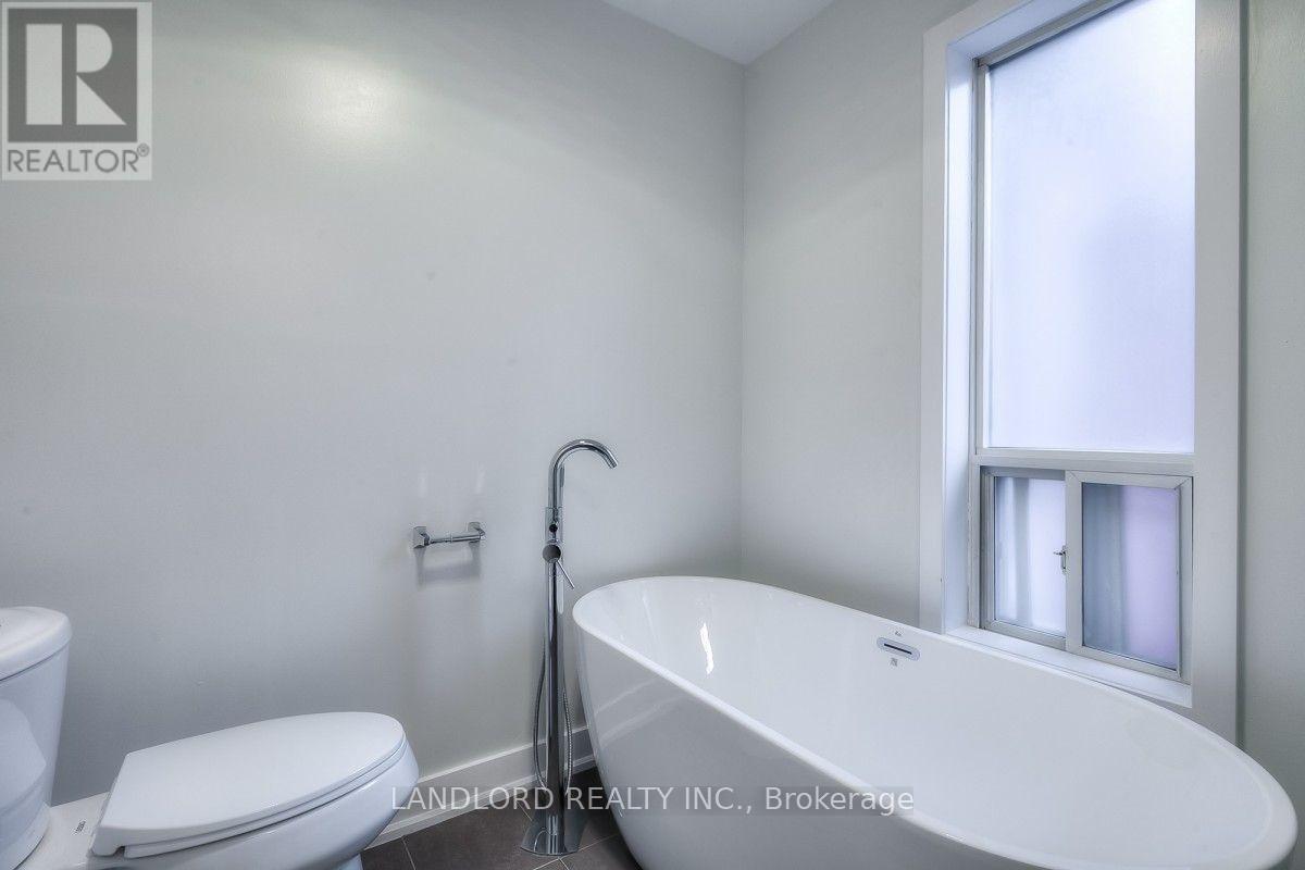 2 - 37 Grange Avenue, Toronto, Ontario  M5T 1C6 - Photo 10 - C13688970