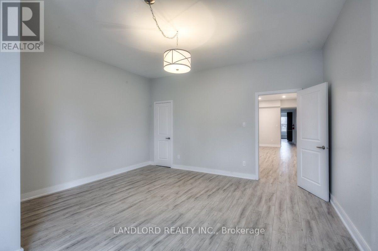 2 - 37 Grange Avenue, Toronto, Ontario  M5T 1C6 - Photo 13 - C13688970