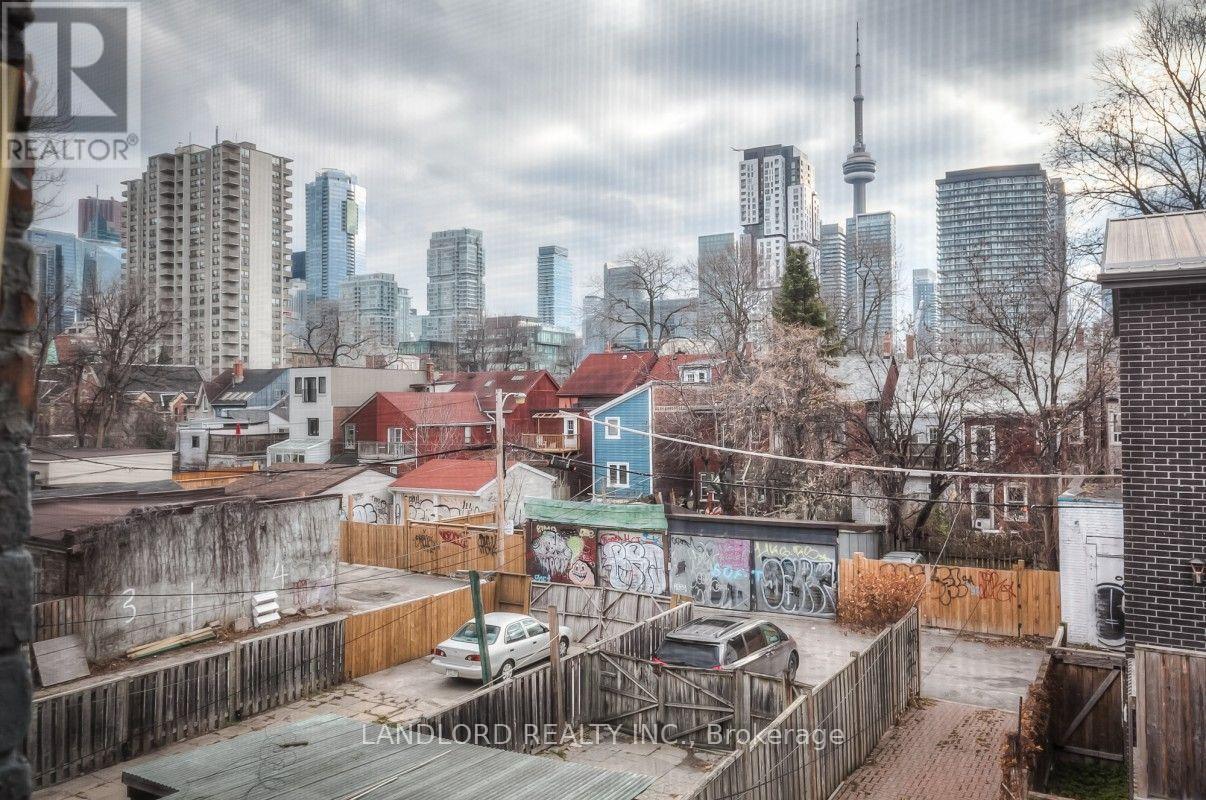 2 - 37 Grange Avenue, Toronto, Ontario  M5T 1C6 - Photo 14 - C13688970