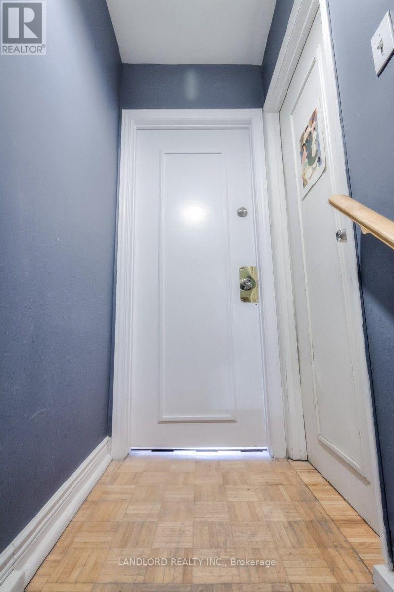 2 - 37 Grange Avenue, Toronto, Ontario  M5T 1C6 - Photo 15 - C13688970