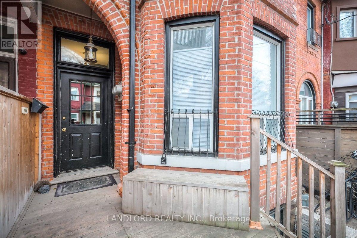 2 - 37 Grange Avenue, Toronto, Ontario  M5T 1C6 - Photo 18 - C13688970