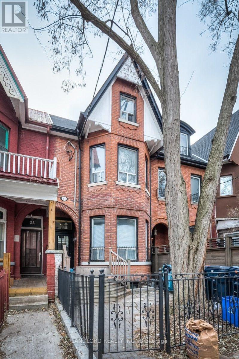 2 - 37 Grange Avenue, Toronto, Ontario  M5T 1C6 - Photo 19 - C13688970