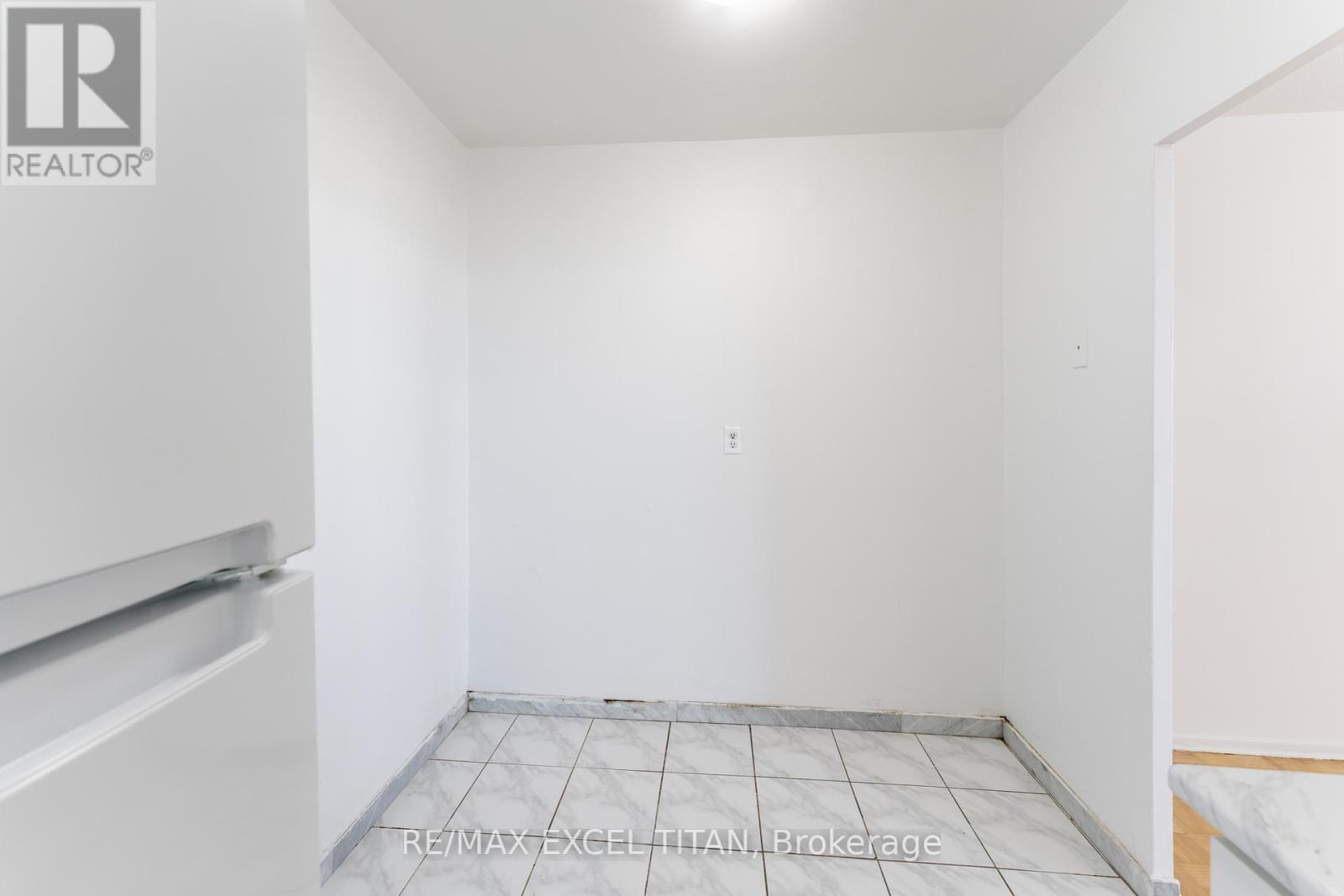 1202 - 1385 Midland Avenue, Toronto, Ontario  M1P 3B8 - Photo 18 - E13688778