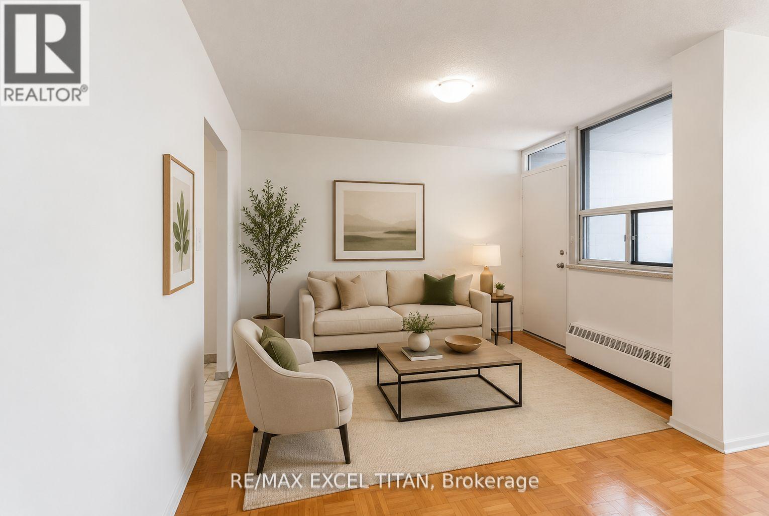 1202 - 1385 Midland Avenue, Toronto, Ontario  M1P 3B8 - Photo 5 - E13688778