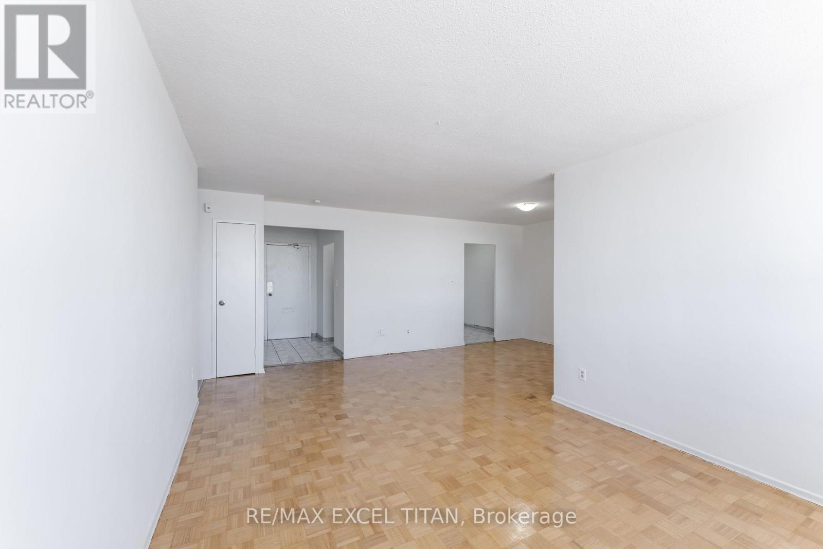 1202 - 1385 Midland Avenue, Toronto, Ontario  M1P 3B8 - Photo 8 - E13688778