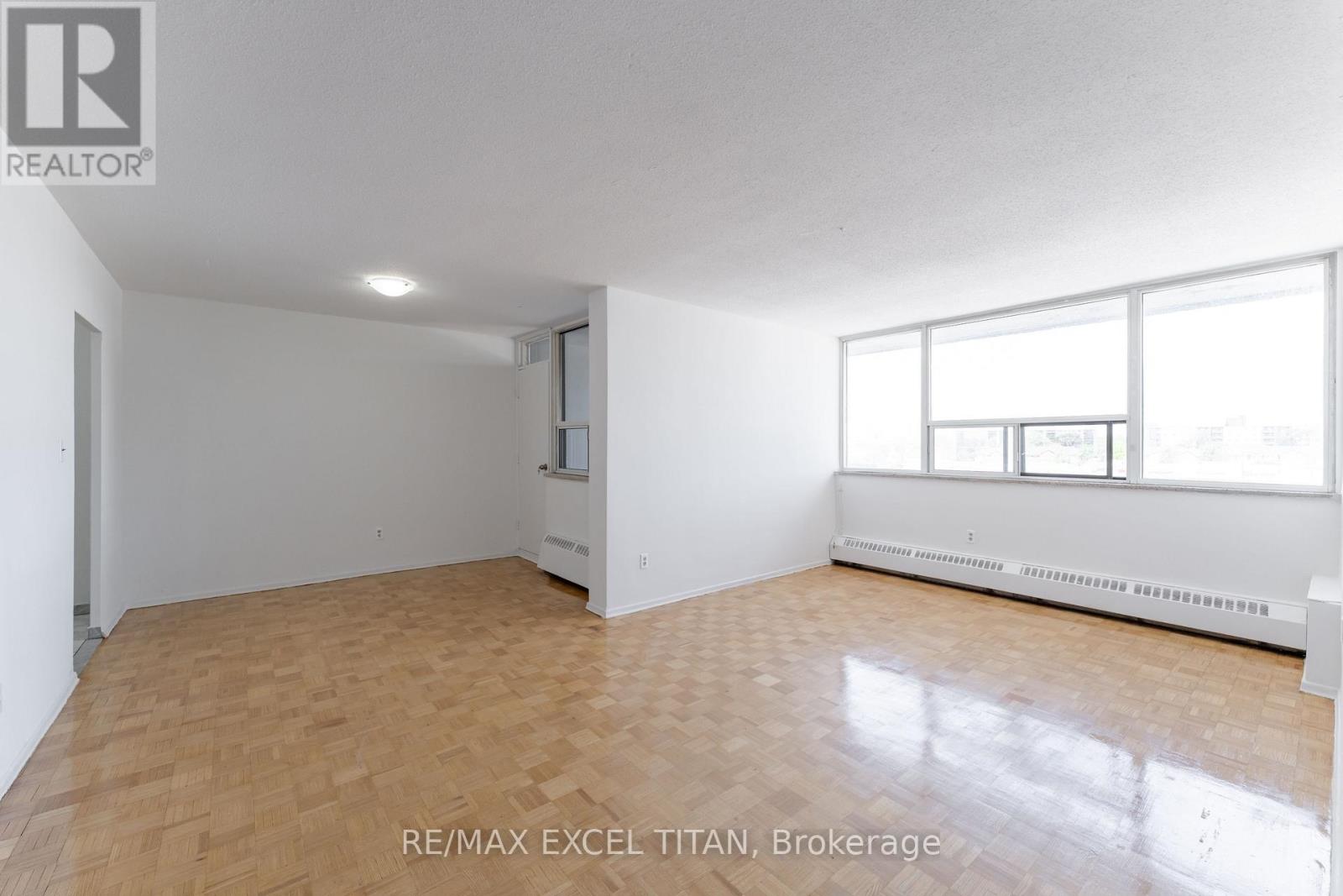 1202 - 1385 Midland Avenue, Toronto, Ontario  M1P 3B8 - Photo 9 - E13688778