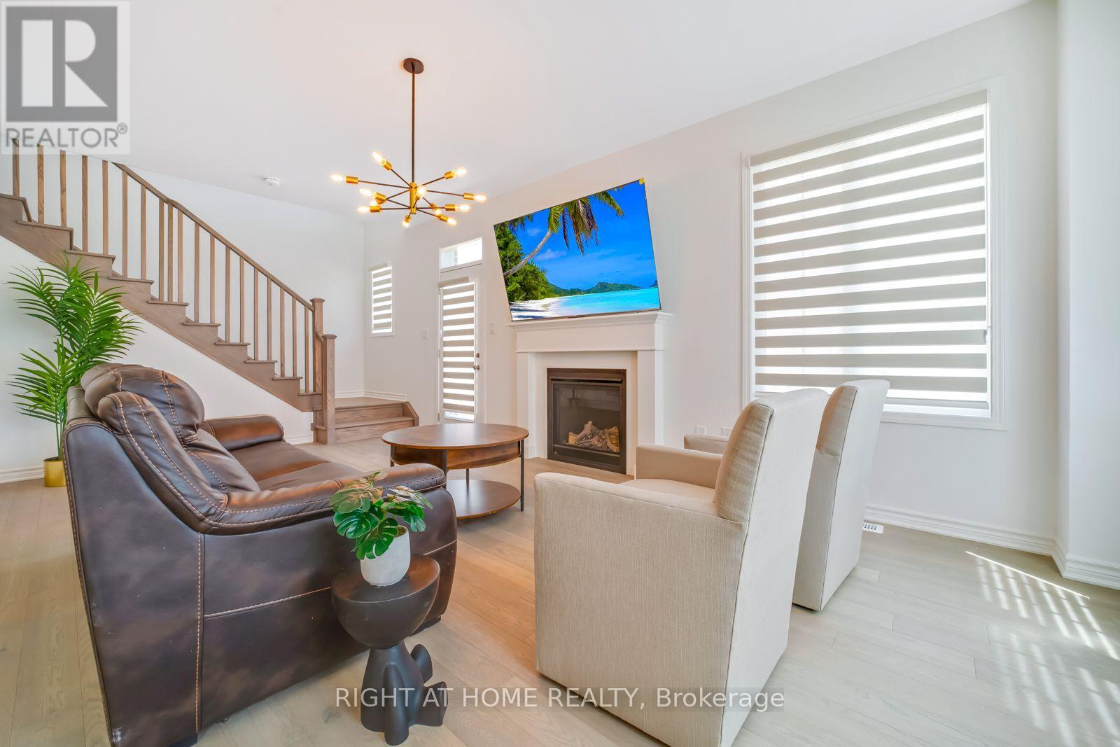 3358 Marchington Square, Pickering, Ontario  L1X 0N1 - Photo 15 - E13688888
