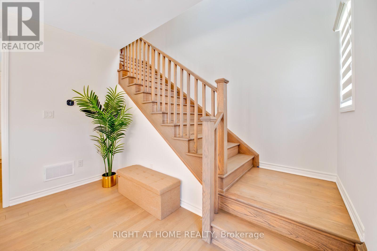 3358 Marchington Square, Pickering, Ontario  L1X 0N1 - Photo 18 - E13688888