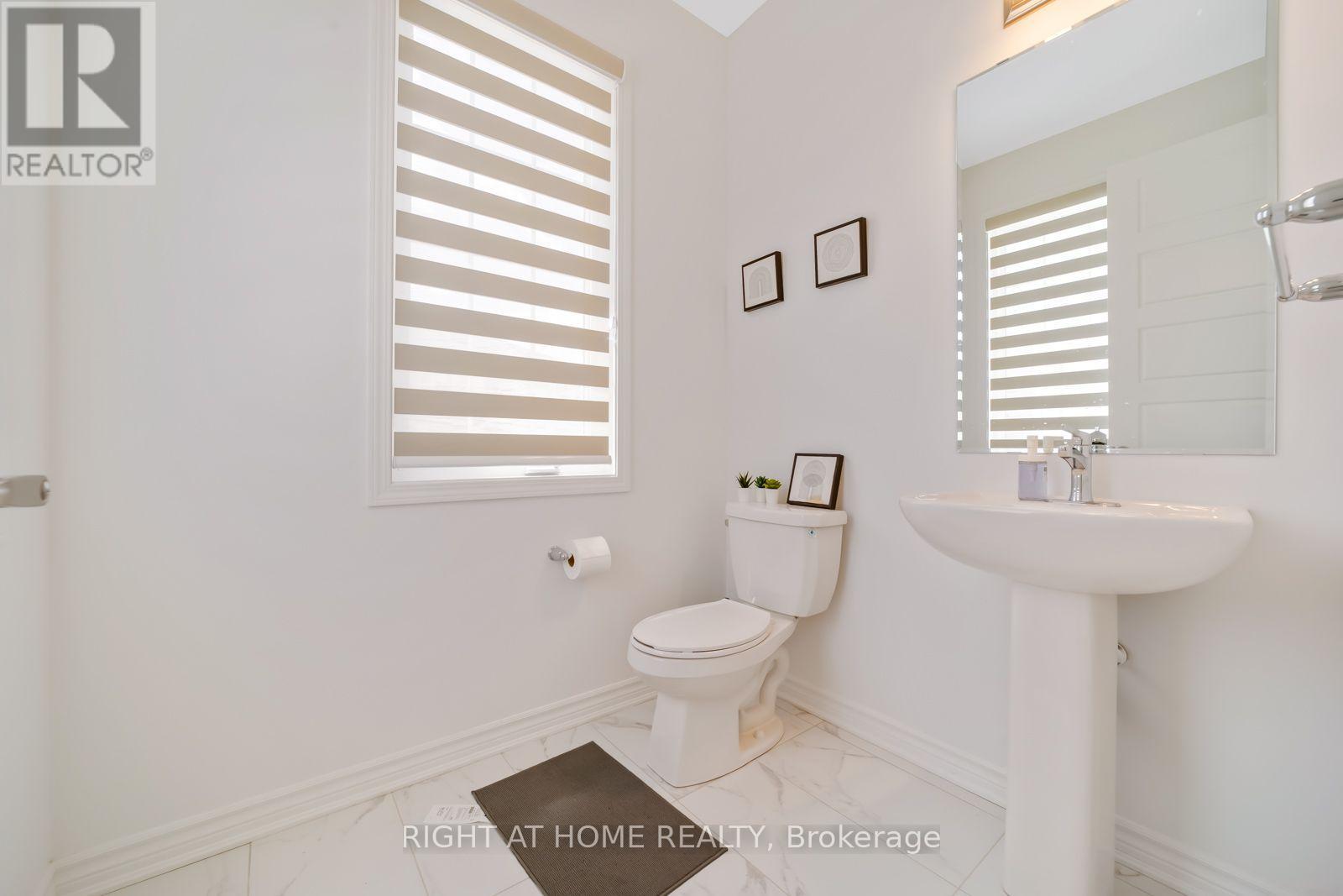 3358 Marchington Square, Pickering, Ontario  L1X 0N1 - Photo 31 - E13688888