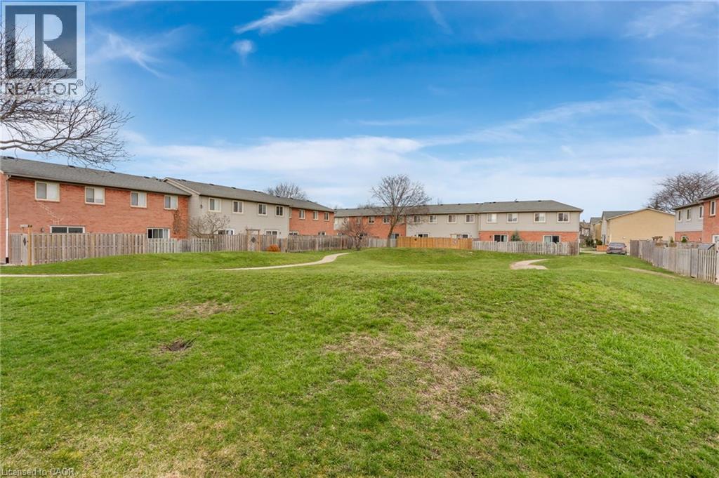 65 Dorchester Boulevard Unit# 61, St. Catharines, Ontario  L2M 7T1 - Photo 31 - 40856751