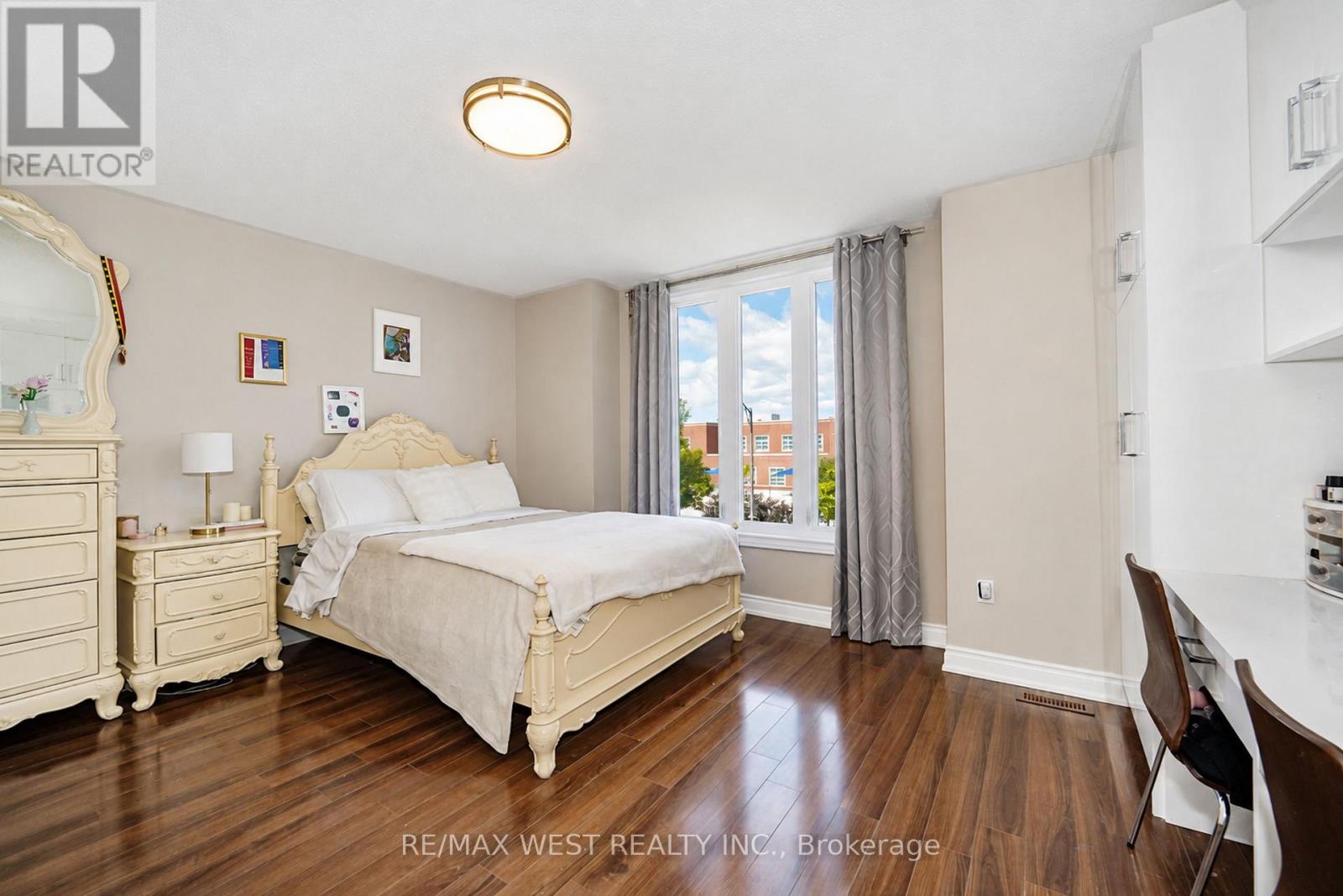 139 River Ridge Boulevard, Aurora, Ontario  L4G 7T7 - Photo 9 - N13688894