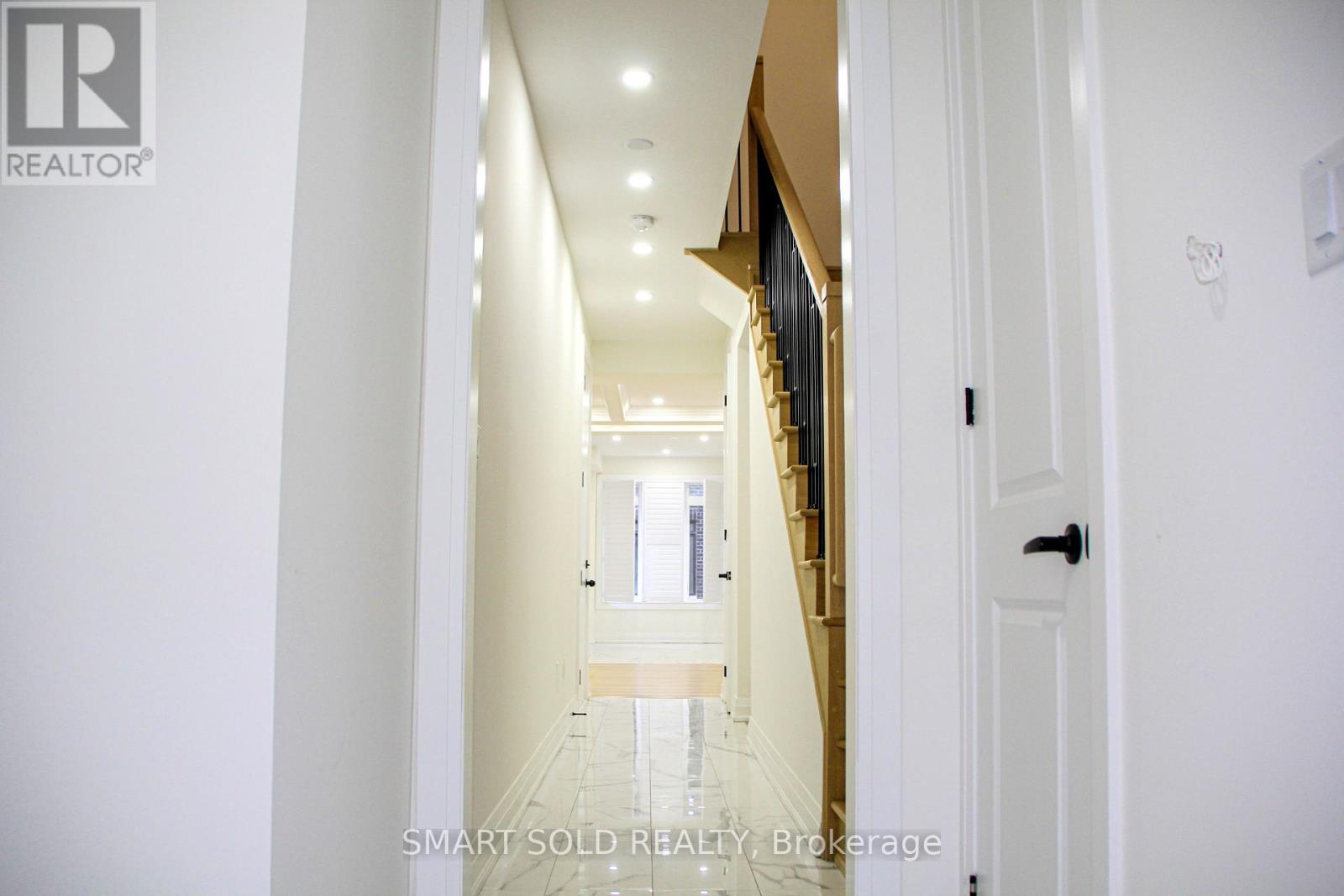 14 Boiton Street, Richmond Hill, Ontario  L4S 0J4 - Photo 5 - N13688930