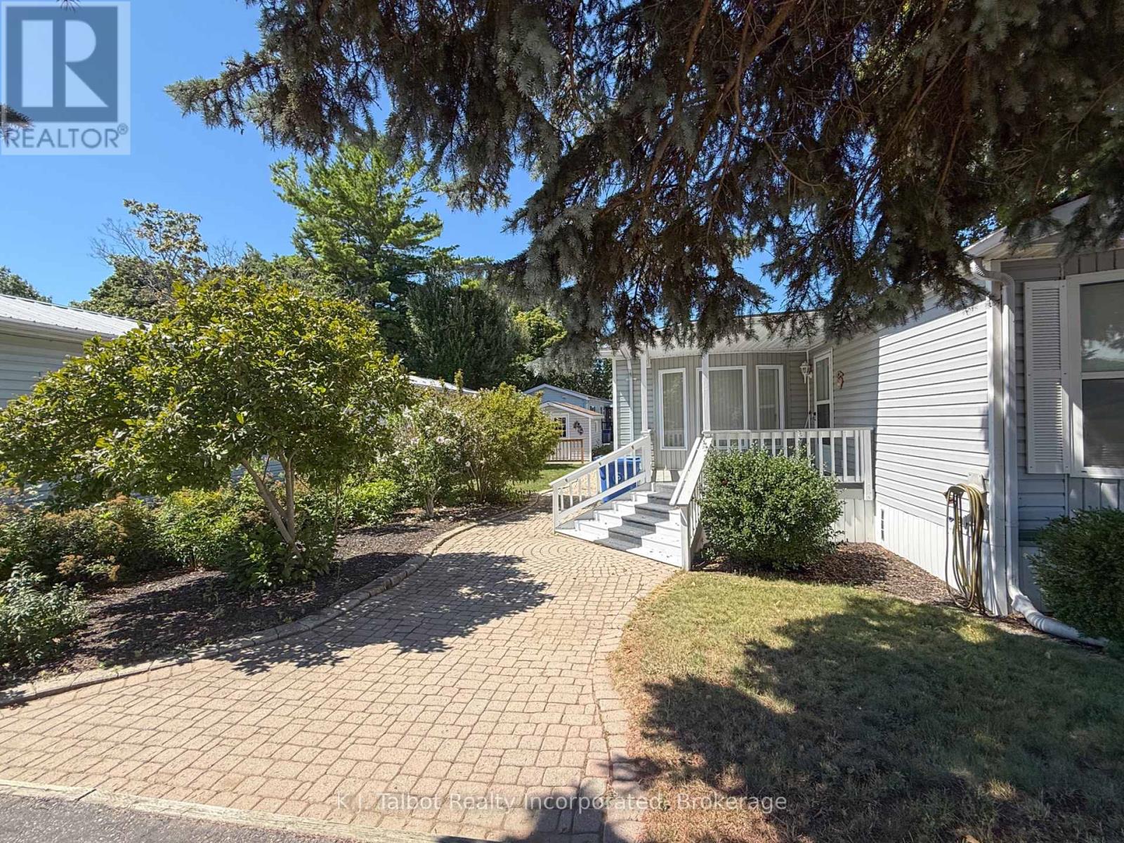 55 Algonquin Lane, Ashfield-Colborne-Wawanosh, Ontario  N7A 3Y2 - Photo 3 - X13688836