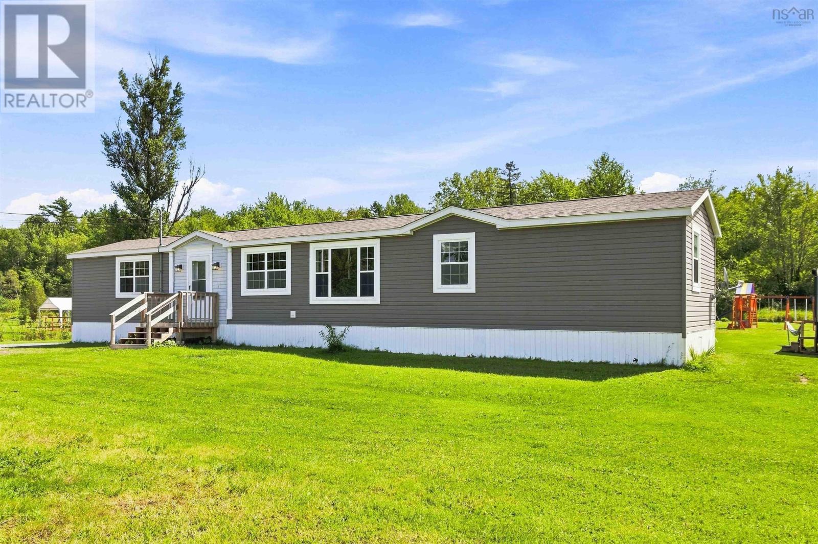 20533 Highway 2, Shubenacadie East, Nova Scotia  B0N 2H0 - Photo 4 - 202620908