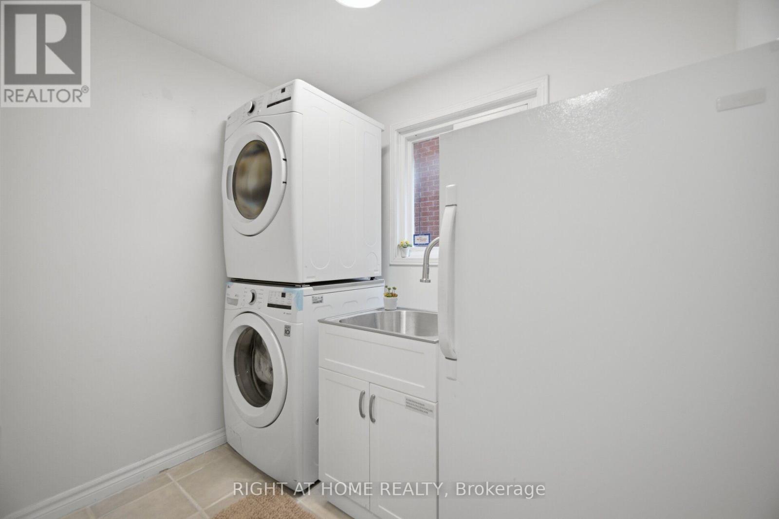 6379 Alderwood Trail, Mississauga, Ontario  L5N 6W9 - Photo 21 - W13687112