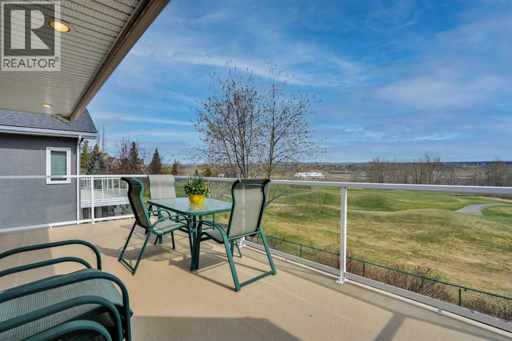 82 Valley Ridge Point Nw, Calgary, Alberta  T3B 5A7 - Photo 38 - A2309791
