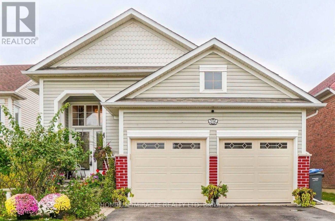 216 Van Scott Drive, Brampton, Ontario  L7A 1V9 - Photo 2 - W13688746