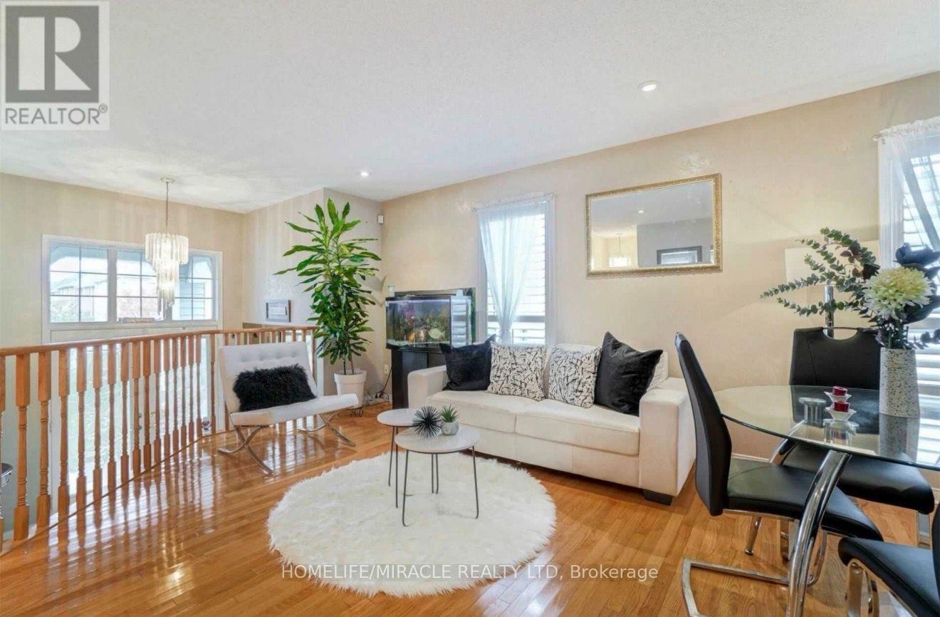 216 Van Scott Drive, Brampton, Ontario  L7A 1V9 - Photo 8 - W13688746