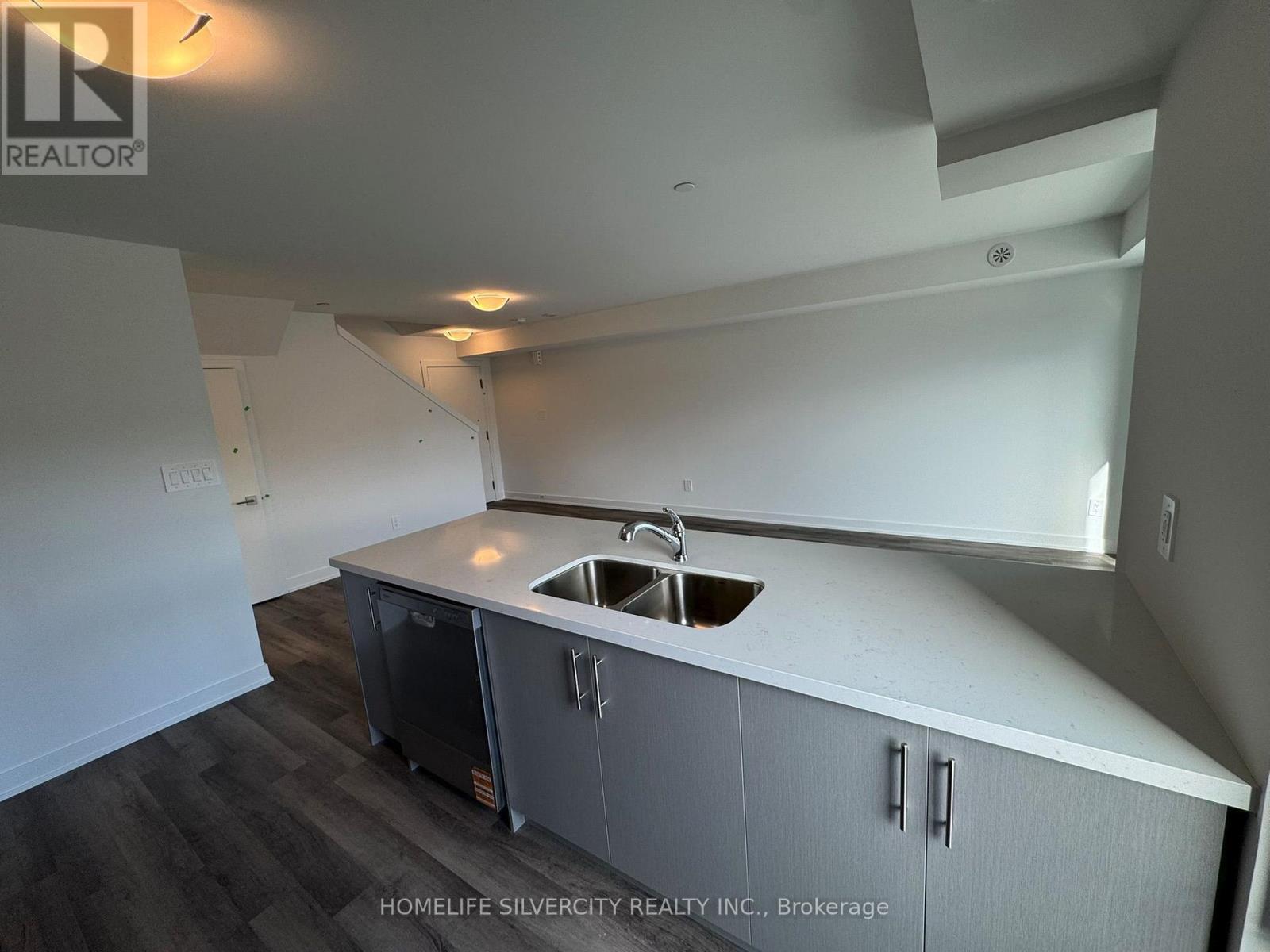 6 - 35 Romilly Avenue, Brampton, Ontario  L7A 5L8 - Photo 6 - W13688756