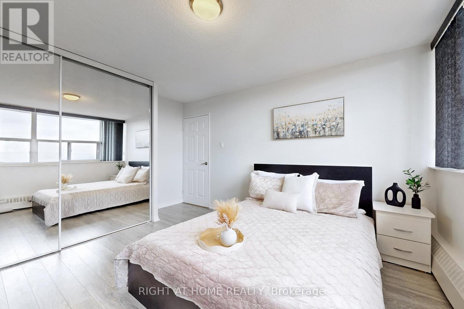 812 - 3501 Glen Erin Drive, Mississauga, Ontario  L5L 2E9 - Photo 15 - W13688774