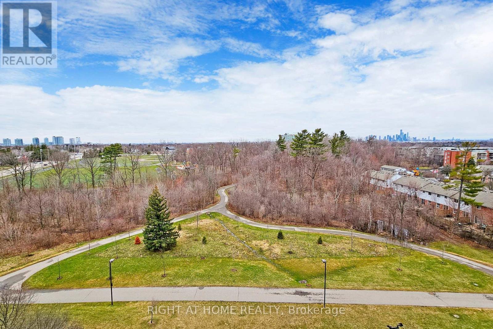 812 - 3501 Glen Erin Drive, Mississauga, Ontario  L5L 2E9 - Photo 3 - W13688774