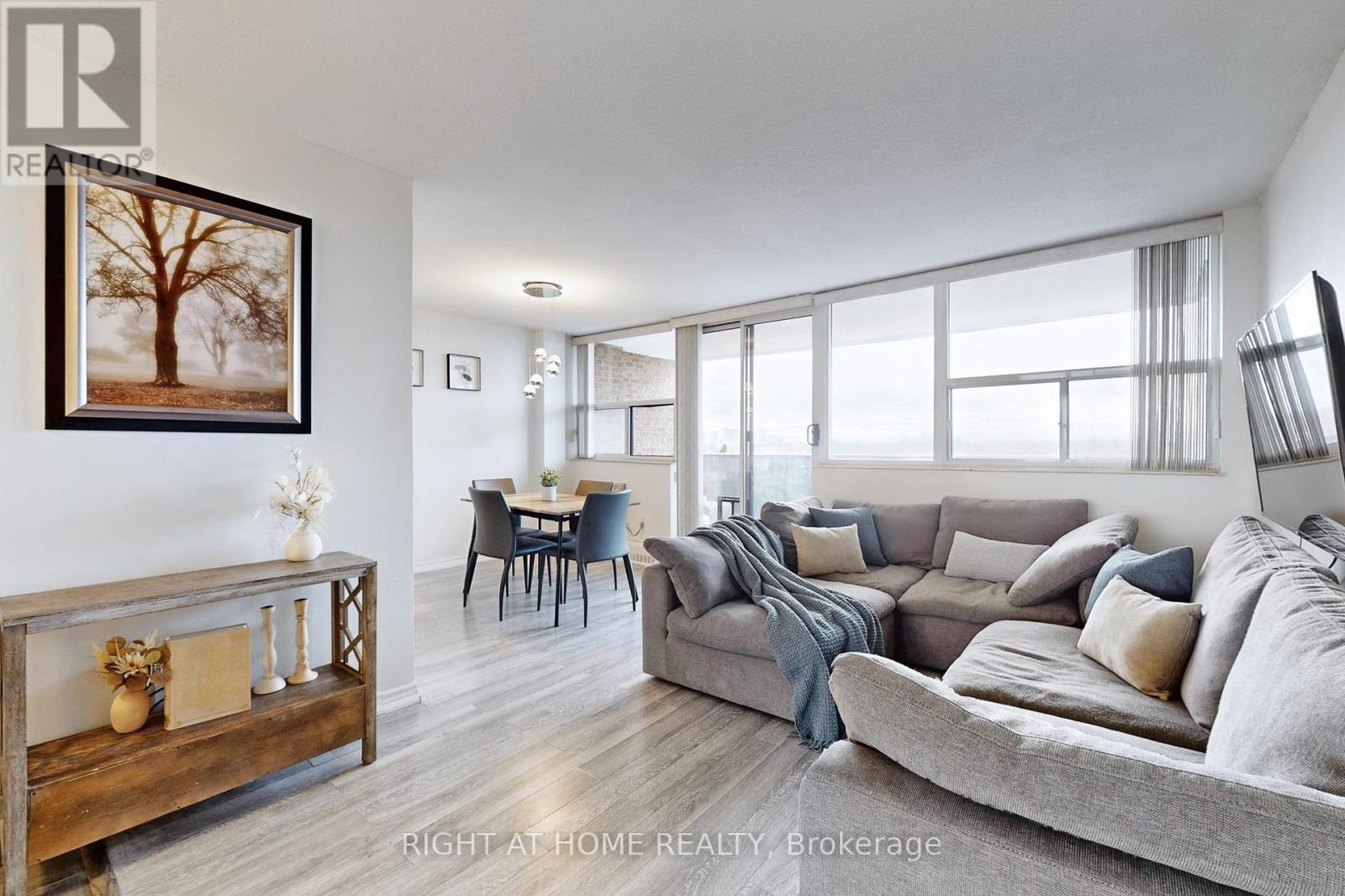 812 - 3501 Glen Erin Drive, Mississauga, Ontario  L5L 2E9 - Photo 5 - W13688774
