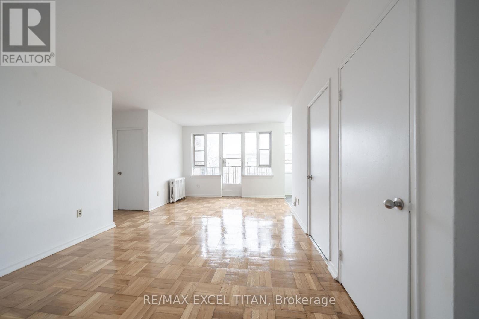 103 - 2507 Eglinton Avenue W, Toronto, Ontario  M6M 1S9 - Photo 8 - W13688798