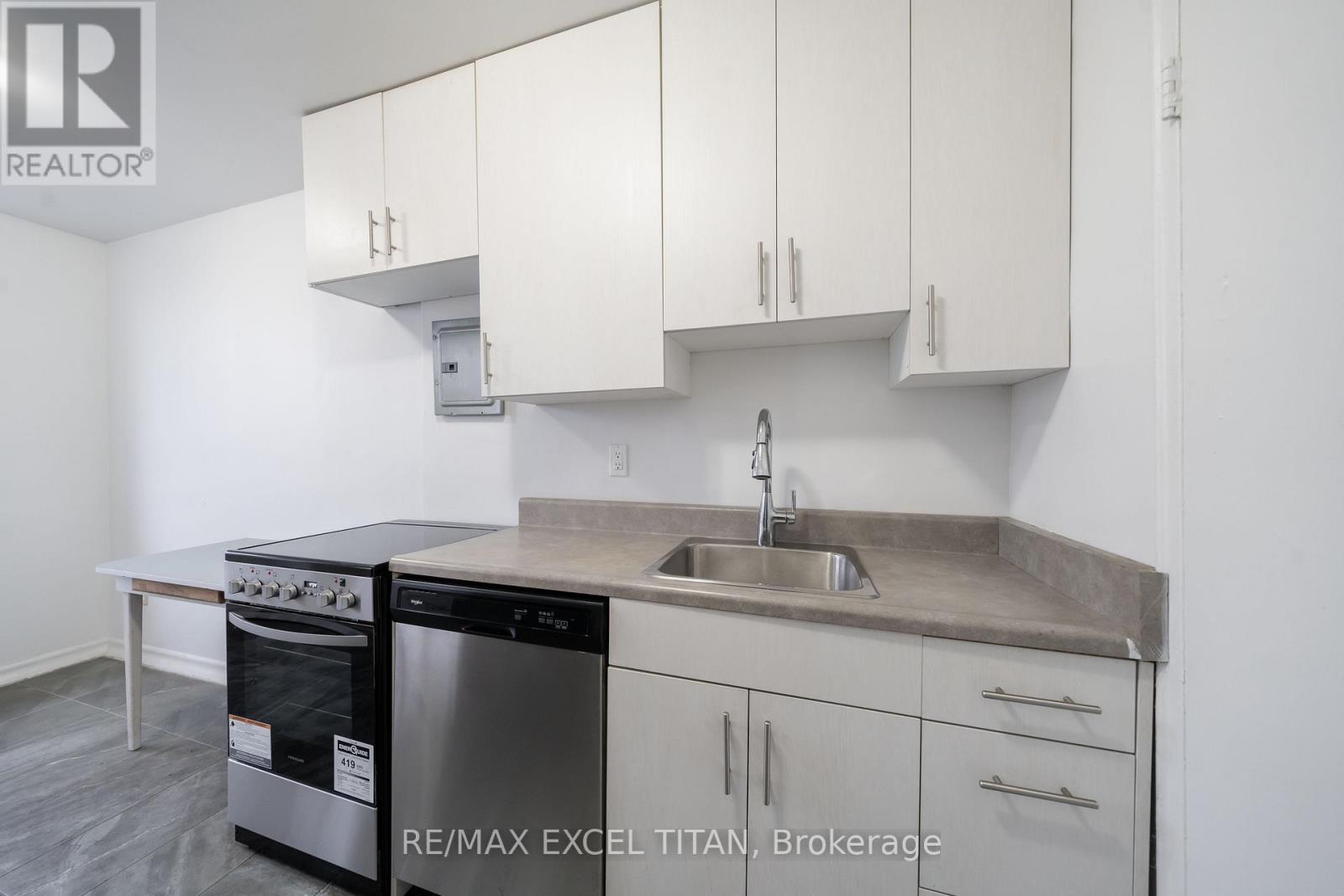 103 - 2507 Eglinton Avenue W, Toronto, Ontario  M6M 1S9 - Photo 9 - W13688798