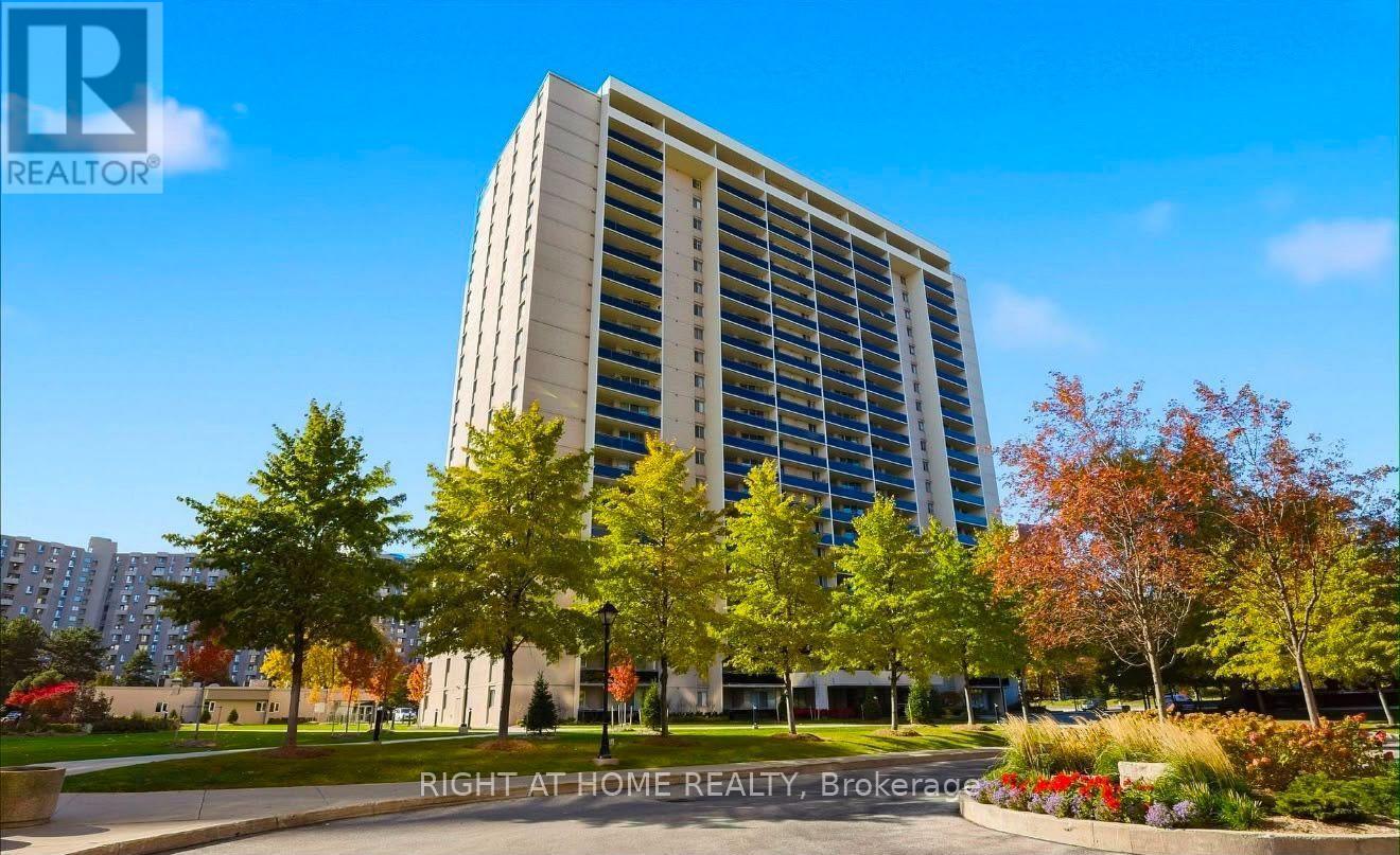 1102 - 820 BURNHAMTHORPE ROAD, Toronto, Ontario