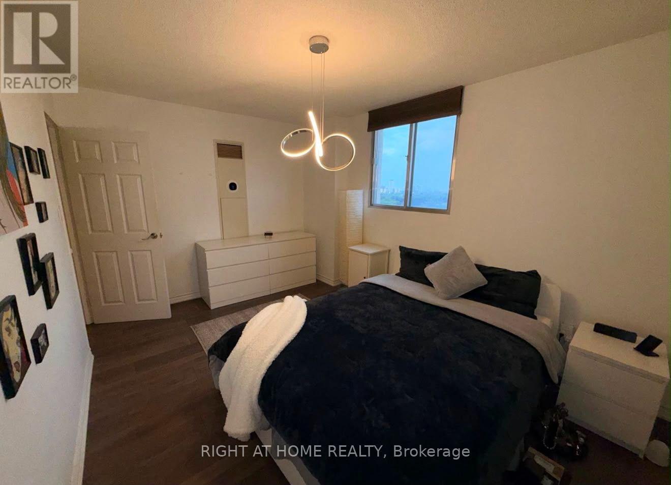 1102 - 820 Burnhamthorpe Road, Toronto, Ontario  M9C 4W2 - Photo 12 - W13688802