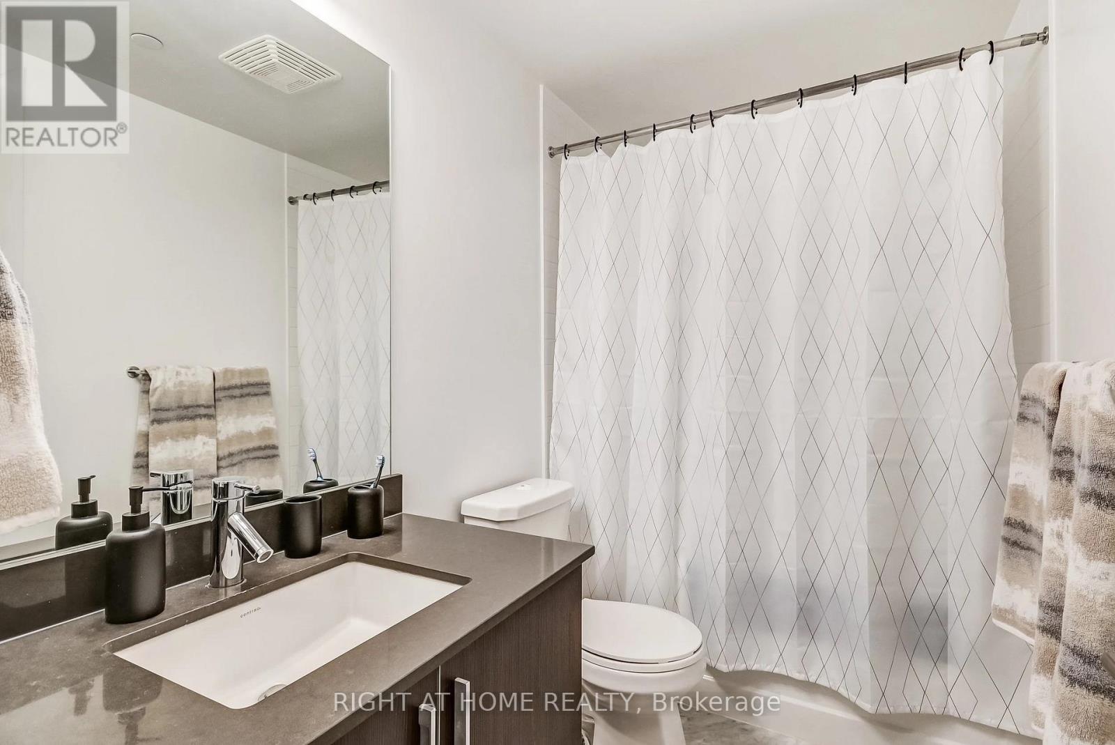 2710 - 2212 Lake Shore Boulevard W, Toronto, Ontario  M8V 0C2 - Photo 14 - W13688818