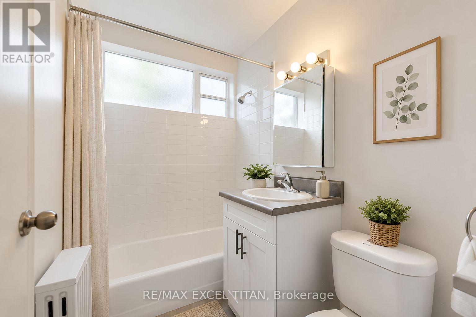 G4 - 2515 Eglinton Avenue W, Toronto, Ontario  M6M 1T2 - Photo 10 - W13688820
