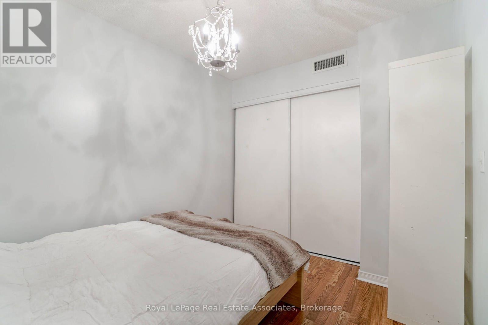 306 - 11 Michael Power Place, Toronto, Ontario M9A 5G3 - Photo 21 - W13688824