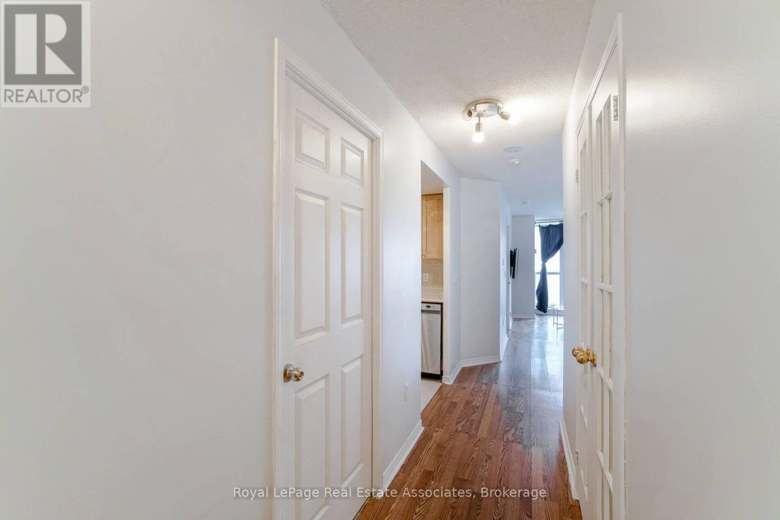 306 - 11 Michael Power Place, Toronto, Ontario M9A 5G3 - Photo 7 - W13688824