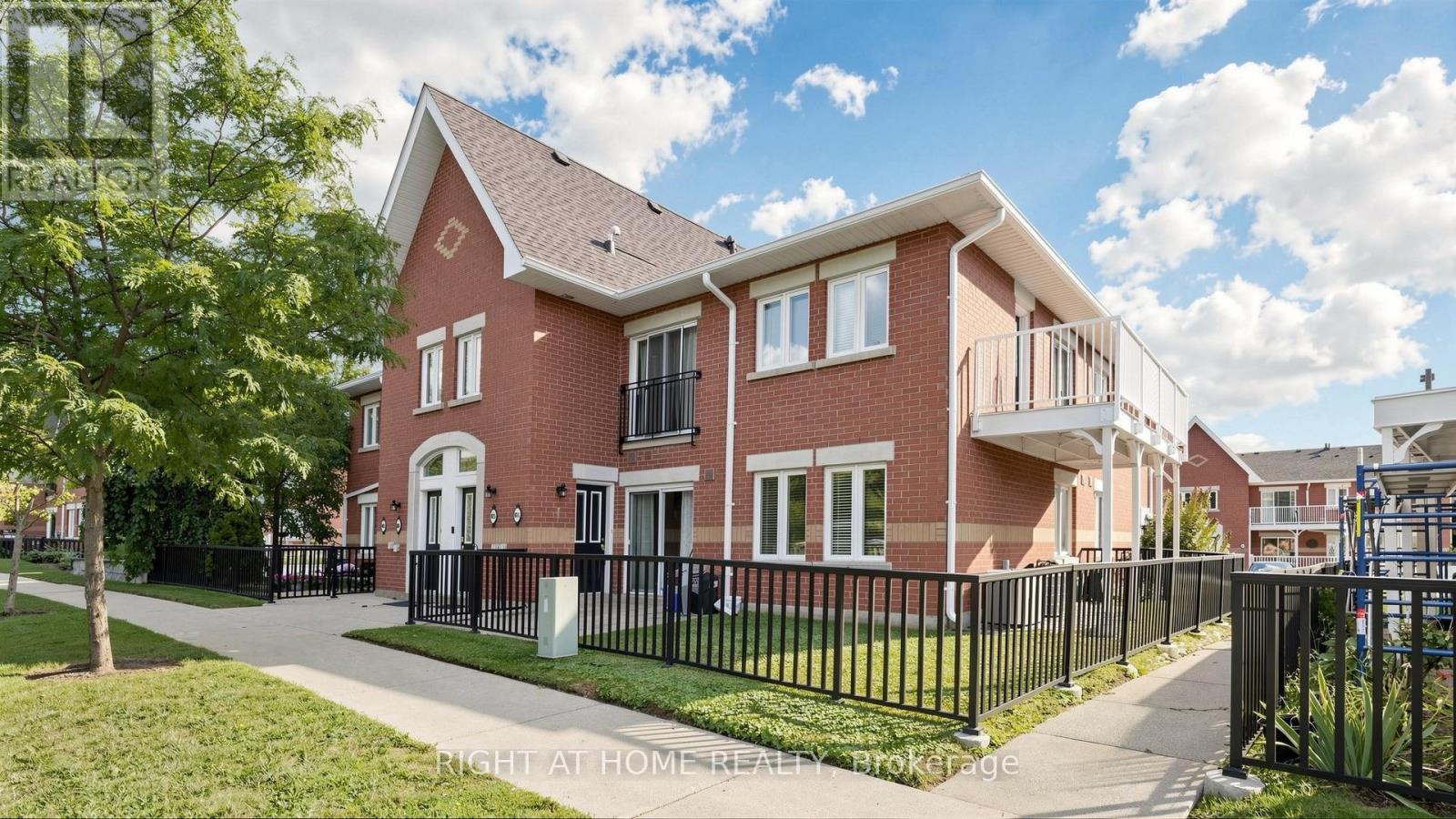 801 - 1701 LAMPMAN AVENUE, Burlington, Ontario