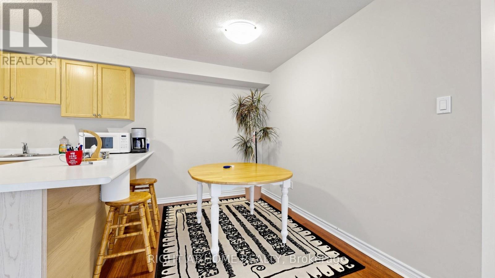 801 - 1701 Lampman Avenue, Burlington, Ontario  L7L 6R7 - Photo 13 - W13688832
