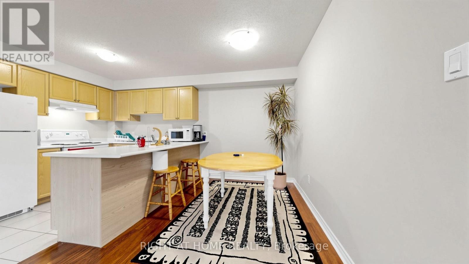 801 - 1701 Lampman Avenue, Burlington, Ontario  L7L 6R7 - Photo 14 - W13688832