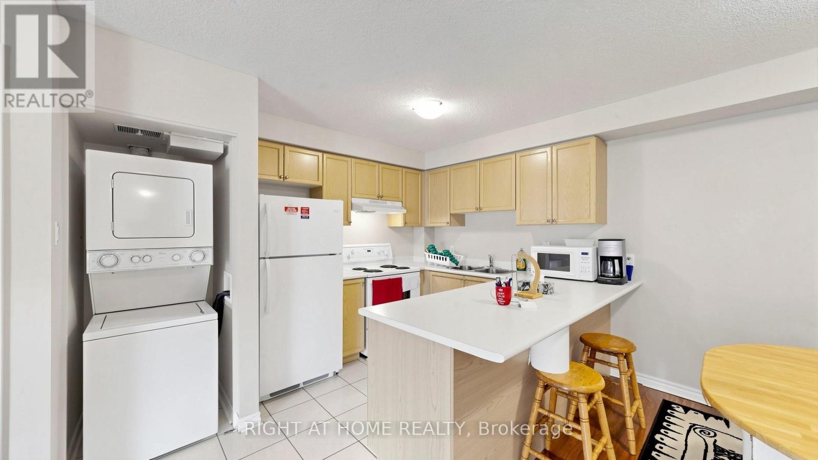 801 - 1701 Lampman Avenue, Burlington, Ontario  L7L 6R7 - Photo 15 - W13688832