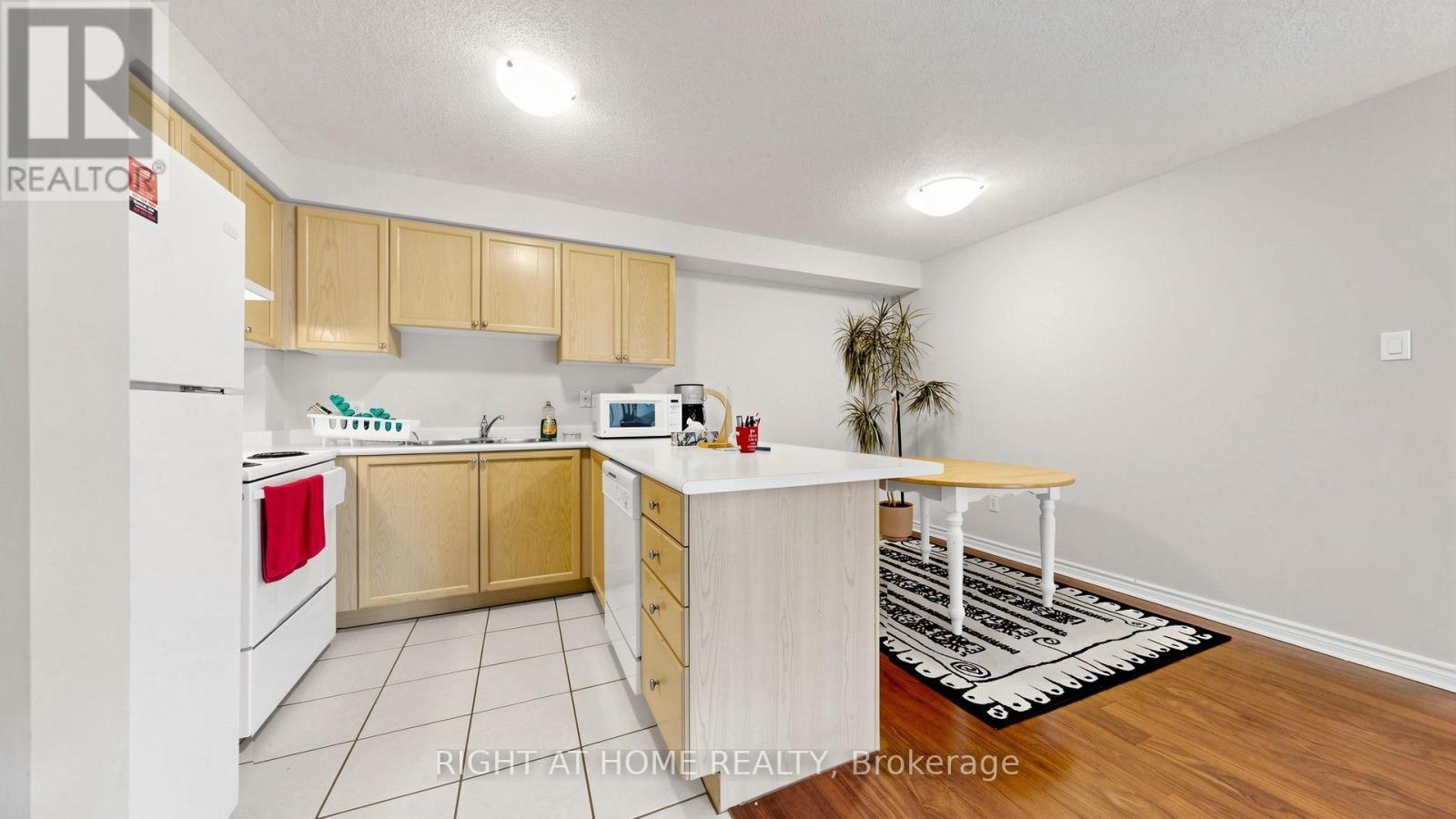 801 - 1701 Lampman Avenue, Burlington, Ontario  L7L 6R7 - Photo 16 - W13688832