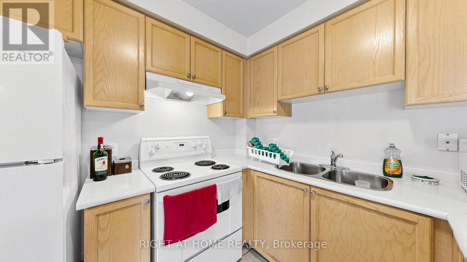 801 - 1701 Lampman Avenue, Burlington, Ontario  L7L 6R7 - Photo 18 - W13688832