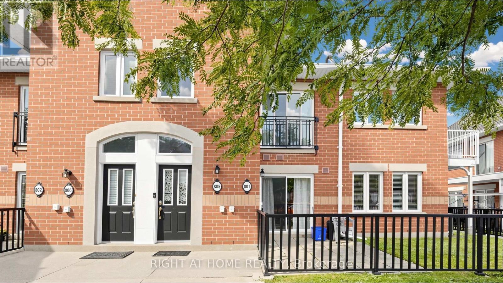 801 - 1701 Lampman Avenue, Burlington, Ontario  L7L 6R7 - Photo 2 - W13688832